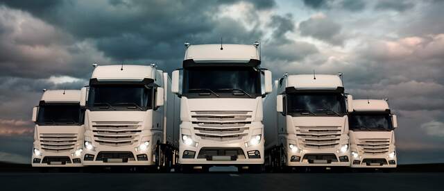 <img src="" alt="Fuhrpark mit LKW's“>